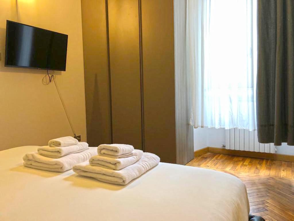 Castel Morrone Apartment Mailand Exterior foto